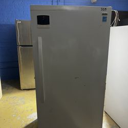 Stand Up Freezer