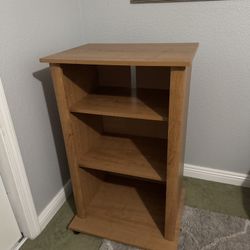 Adjustable Wooden Shelf