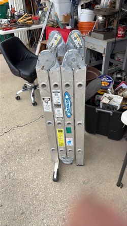 12’ folding Werner aluminum ladder