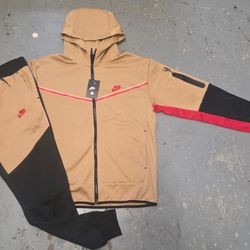 Nike Tech Sweatsuit 3X