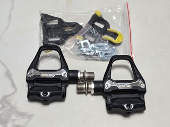 Road Bike Clipless Pedals with Cleats