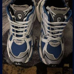 Balenciaga runners 