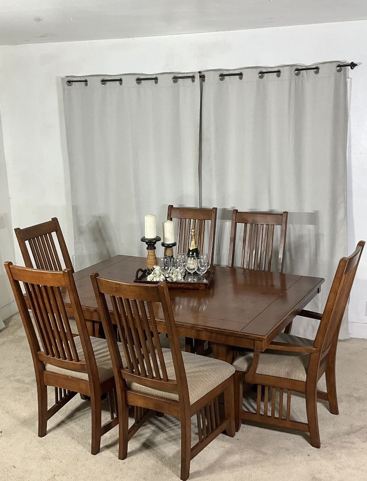 Mission Style Extendable Dining Table & 6 Chairs