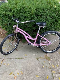 Trek Bonnie Pink Women's Cruiser Bike
