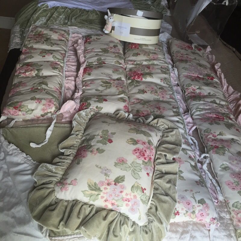 Shabby Chic- Crib Bedding- Vintage Teaberry - Wendy Bellissimo