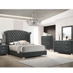 Queen Size Tufted Wingback Bedroom Set – Mint Condition! 