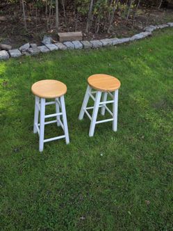 Wood stool 24"