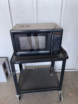 Black Tabletop Kenmore Microwave