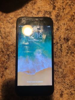 BEST OFFER IPHONE 7 sprint barely used