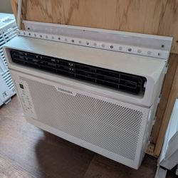 Window AC Unit