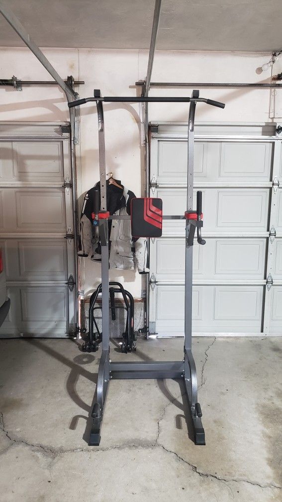 Power Tower Workout Bar