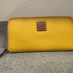 Dooney & Bourke Pebble Grain Large Zip Around Wallet Dandelion 