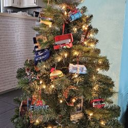 CHRISTMAS 🎄 FISHING 🎣 THEMED TREE