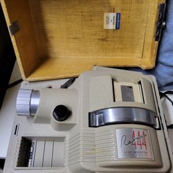 Slide Projector (Very Old, Works Great)