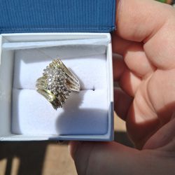 Wedding Ring With Diamonds 