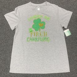 New women juniors large (11/13) shimmery Looking for pinch charming shamrock st Patrick’s day shirt