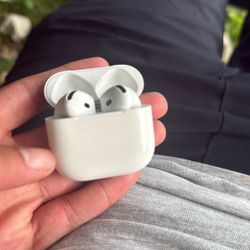 AirPod Gen 3