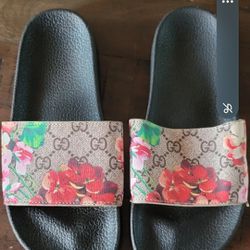 Women's Gucci Floral Sandals Size 10 $200 Pickup In Oakdale 