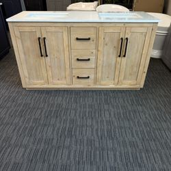 60” Bathroom Vanity In Wood Color 