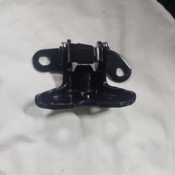 19-22 Toyota Avalon REAR RIGHT PASSENGER SIDE DOOR UPPER HINGE