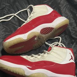 Jordan 11 Cherrys Size 11 Men