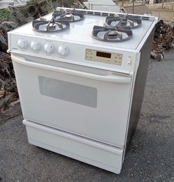 Kenmore gas stove $100