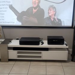 Two Klipsch Synergy F3 Floor Speakers