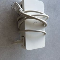 Apple Cinema Hd Display 150 W Power Adapter  