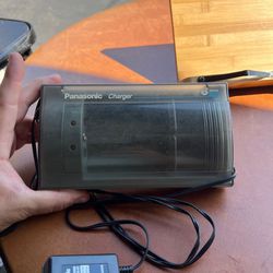 Vintage Panasonic BQ-4D 6 Hour NiCad Battery Charger