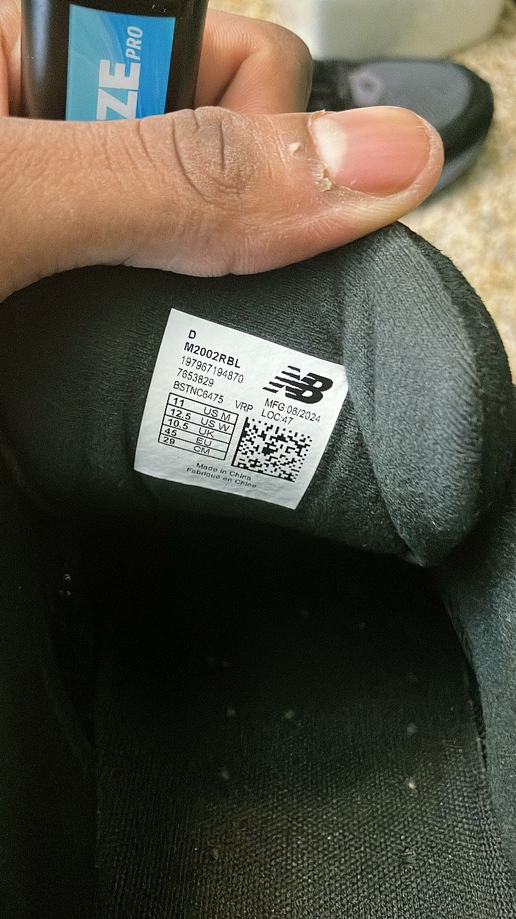 New Balance 2002r