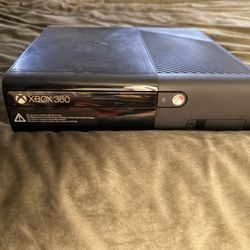 Xbox 360 E 