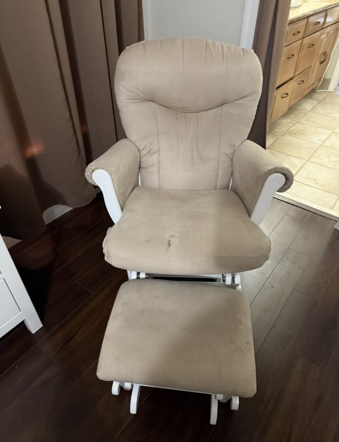 Nursery Beige Glider and ottoman 