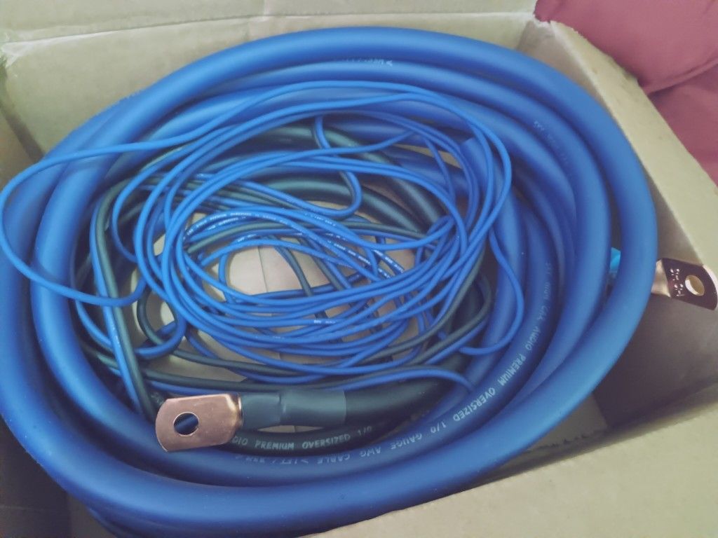 Sky High Audio 0 Gauge Amplifier Installation Kit. Brand New Never Used. FREE DELIVERY IN PORTLAND