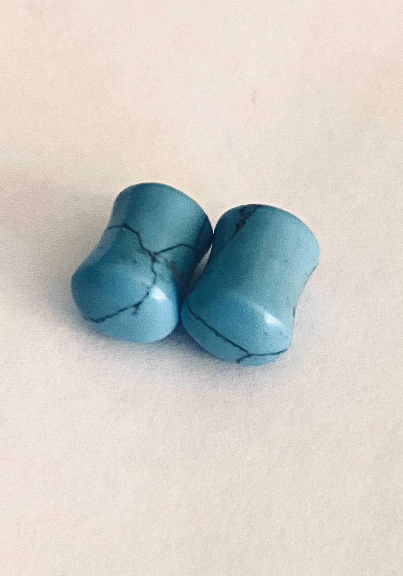 0 Gage Turquoise Plugs