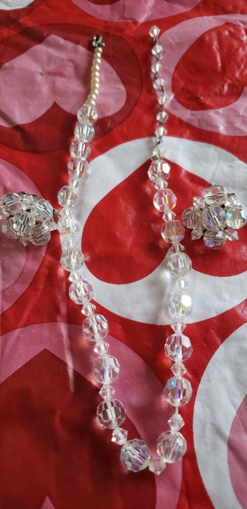 Vintage Crystal Choker Necklace And Clip On Earrings ❤