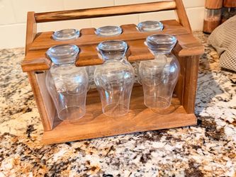 Cairn Craft Wooden Glassware Carrier with a 6-piece Glencairn whiskey tasting glasses