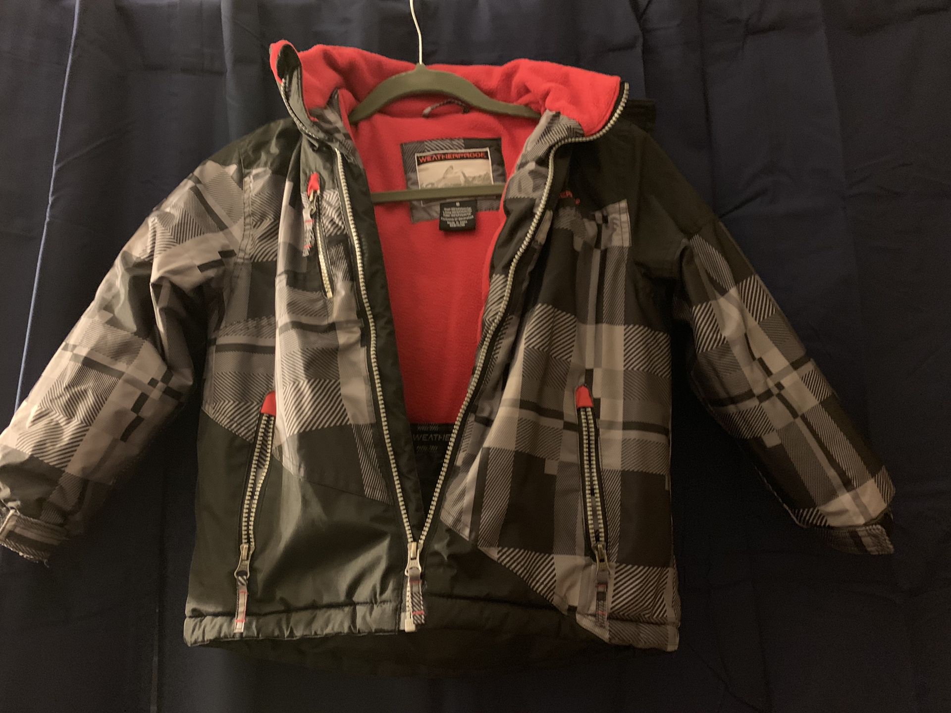 Boy’s jacket size 6