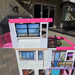 Barbie Dream House