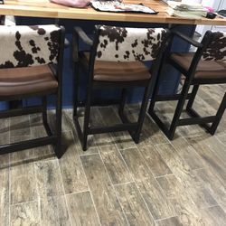 3 Counters Stools 