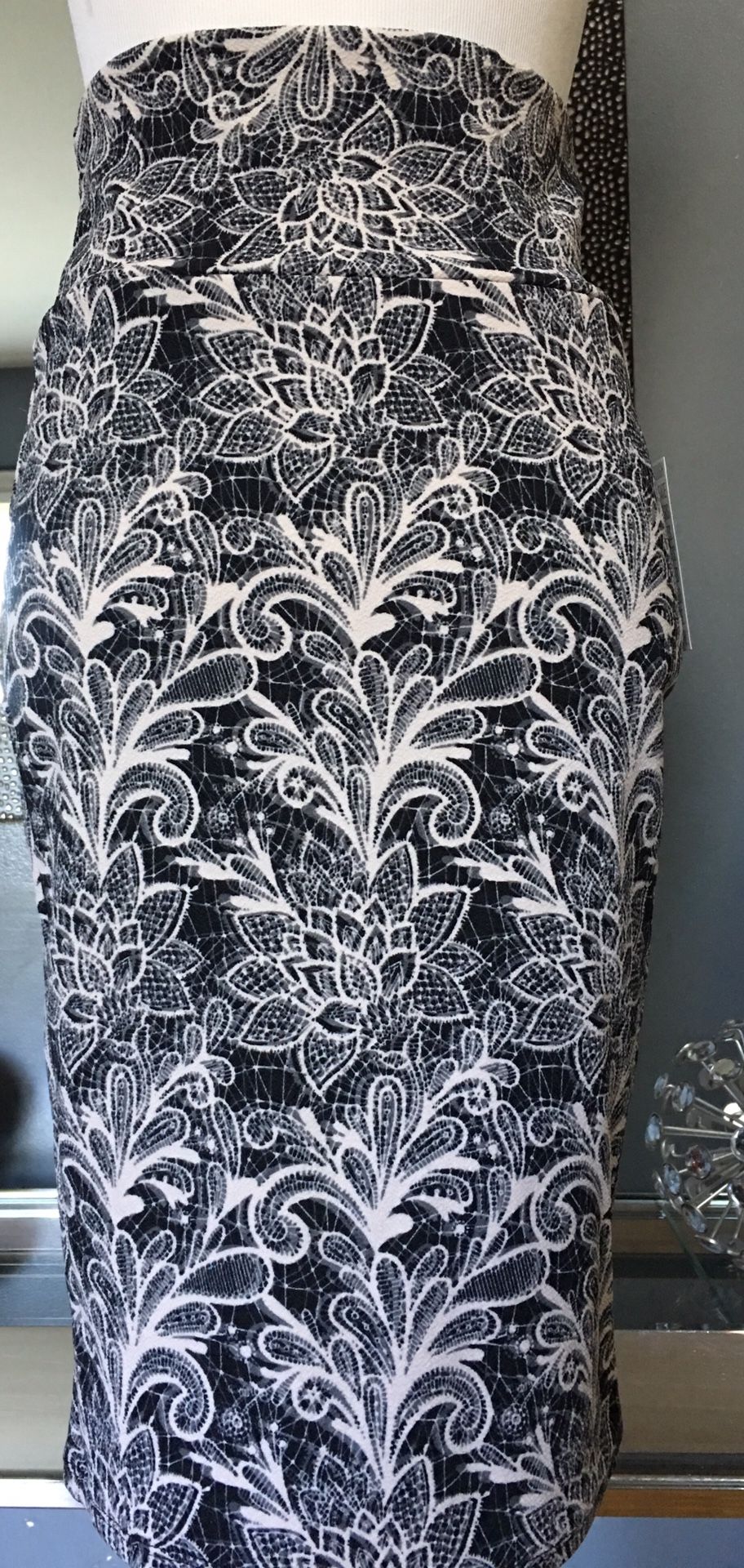 **NEW LulaRoe pencil skirt/ xsmall