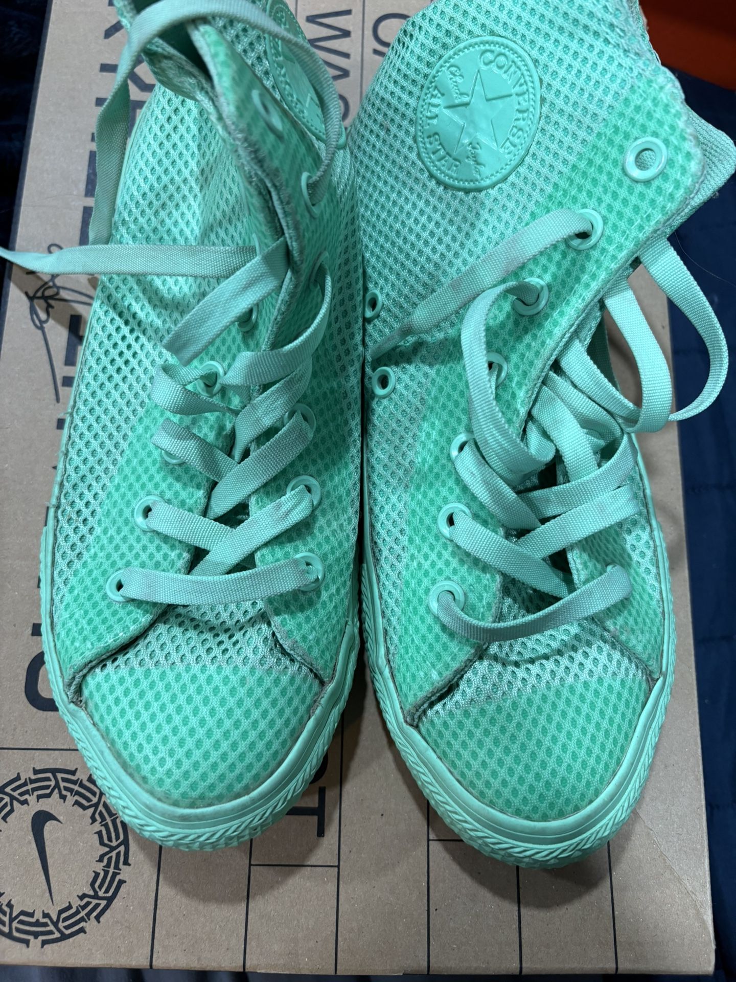 Converse