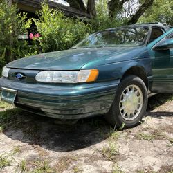 1995 Ford Taurus