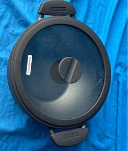 Utsava  Cast Iron 3.9-Quart Kadai with Lid