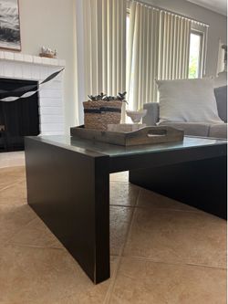 Modern Black Glass Coffee Table – Great Condition
