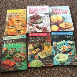 Lot of 12 Vintage Cook Books Better Homes & Gardens Betty Crocker 50’s,60’s 70’s