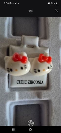 Hello Kitty Earrings Differents