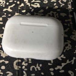 Airpod Pro Second Generation Lightning Connection
