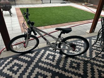 Joey Thumper 24S8 Mountain bike