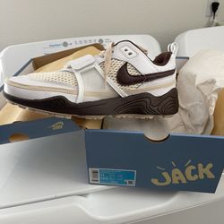 Travis Scott Field Jaxx 