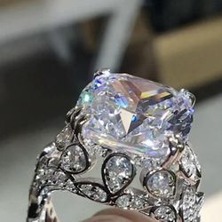 New Cubic Zirconia Decor Ring- size 9